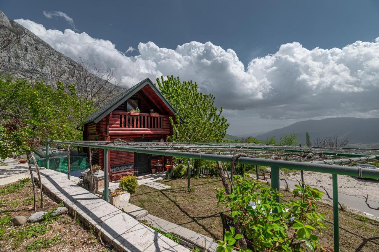 Holiday Village Ostrog Nikšić Стая снимка