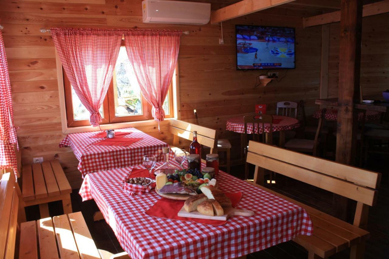Holiday Village Ostrog Nikšić Екстериор снимка